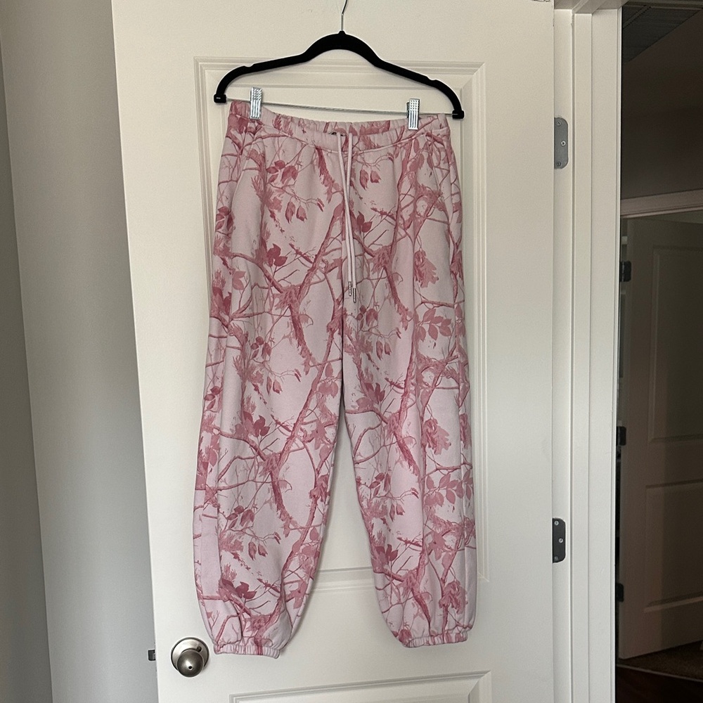 Abercrombie & Fitch Pink Camo Sweatpants